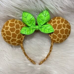Animal Kingdom Giraffe Minnie Ears with Green Leaf Bow